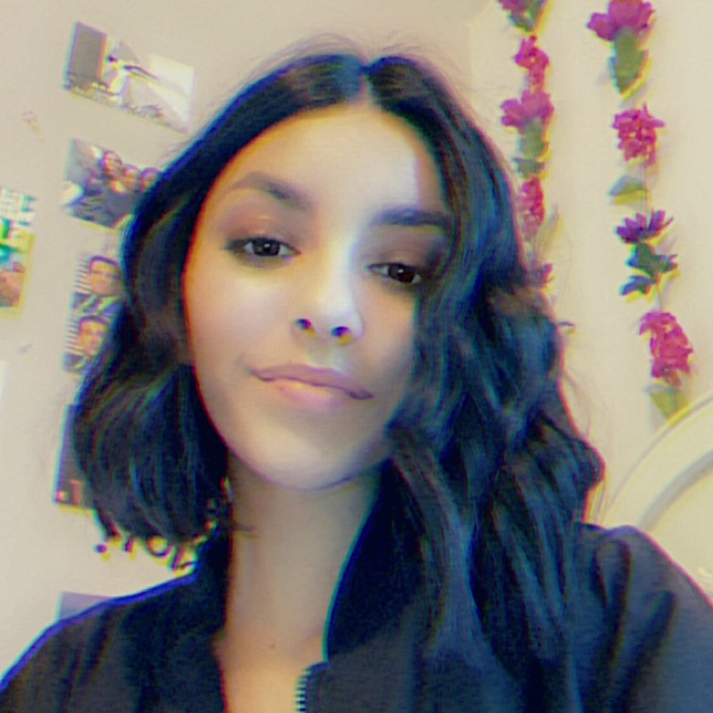 Meet your Posher, Nina